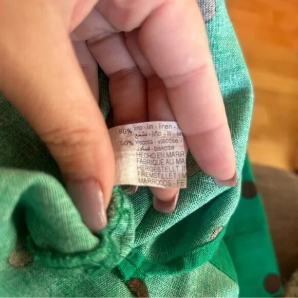 ZARA size small green dot print top. Linen blend, 3/4 length sleeves - Picture 8 of 9